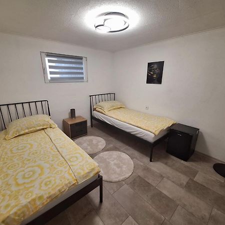 Fly & Stay Apartments Laktaši Εξωτερικό φωτογραφία
