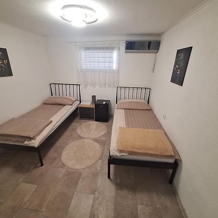 Fly & Stay Apartments Laktaši Εξωτερικό φωτογραφία