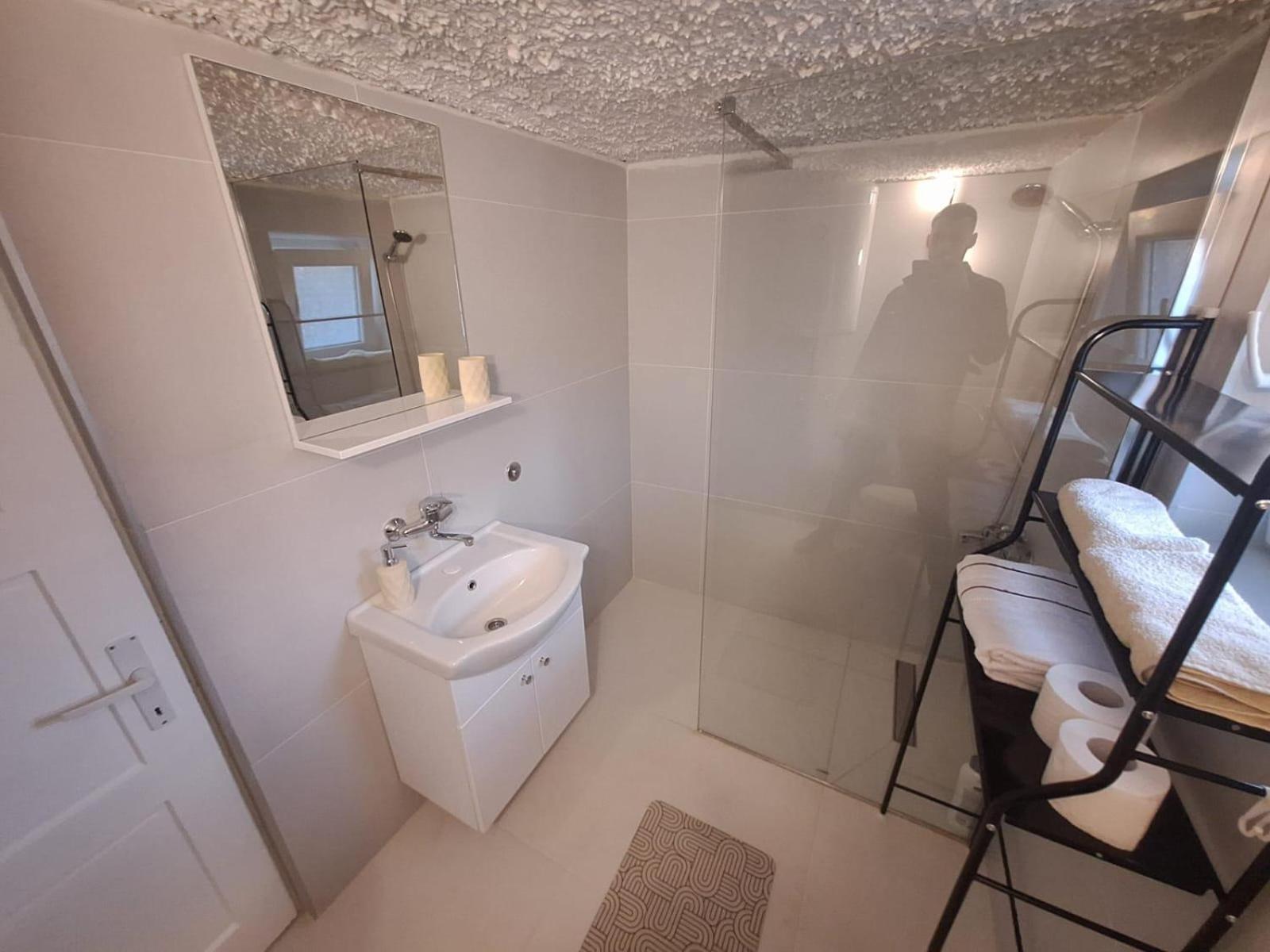 Fly & Stay Apartments Laktaši Εξωτερικό φωτογραφία