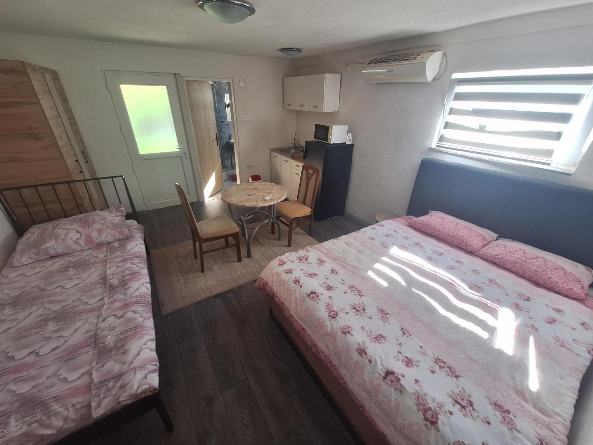 Fly & Stay Apartments Laktaši Εξωτερικό φωτογραφία