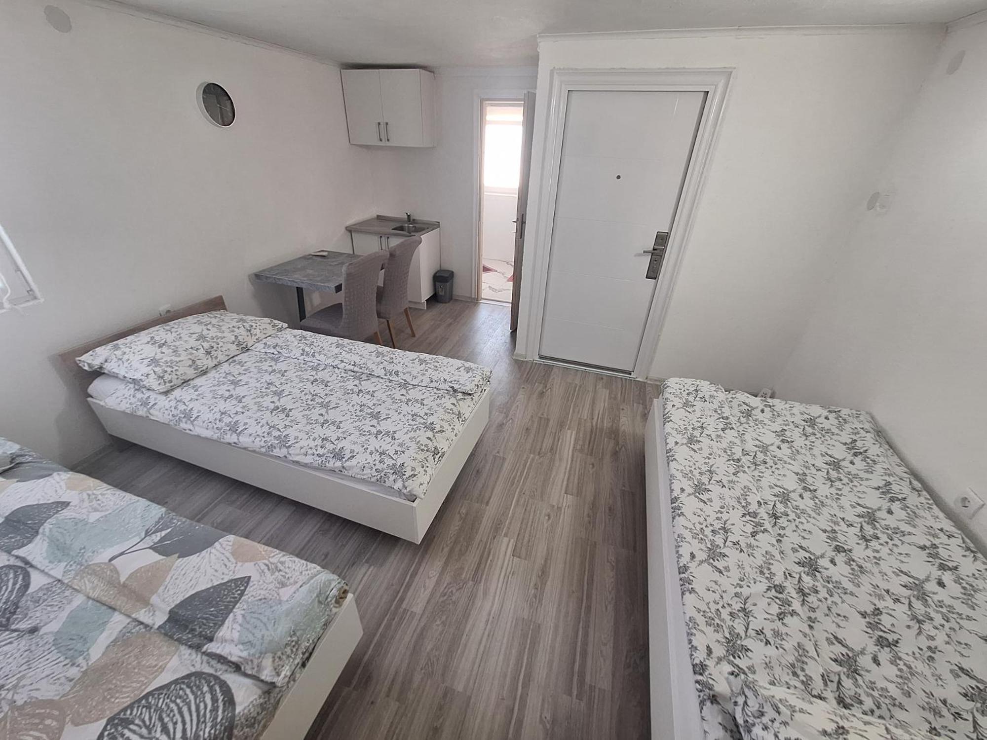 Fly & Stay Apartments Laktaši Εξωτερικό φωτογραφία